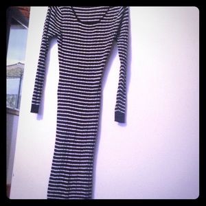 🎃Black and Whited Striped Sweater Dress 3/$20